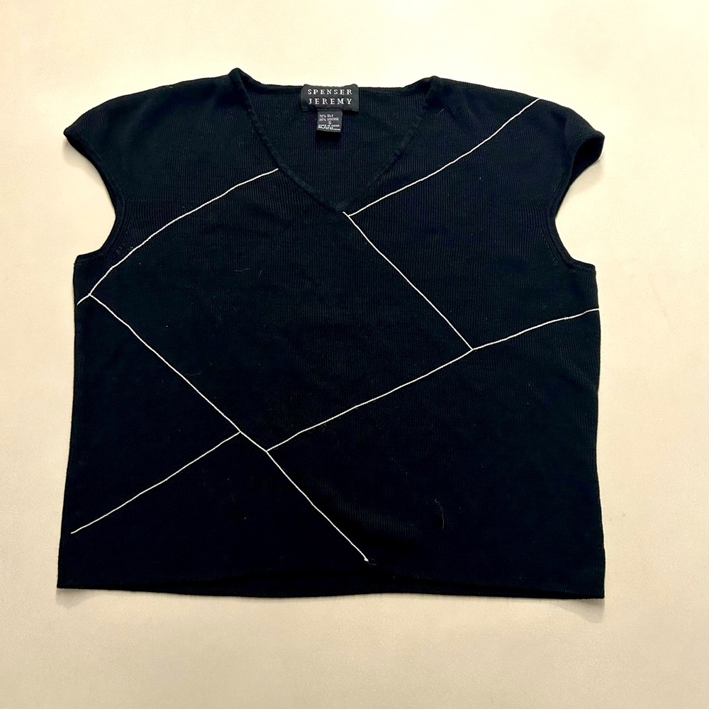 Spenser Jeremy Black with white ,cap sleeve top, Size S